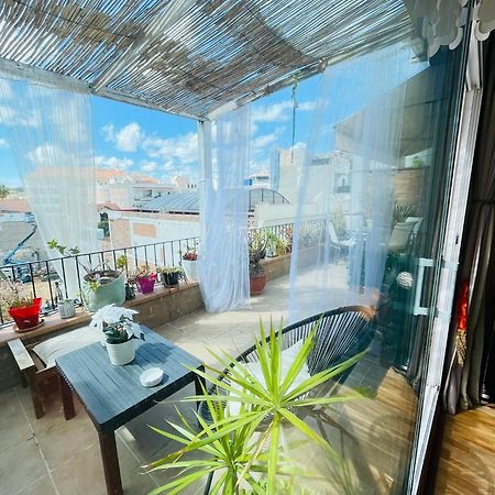 Sweet Atic Apartment Ситжес Екстериор снимка