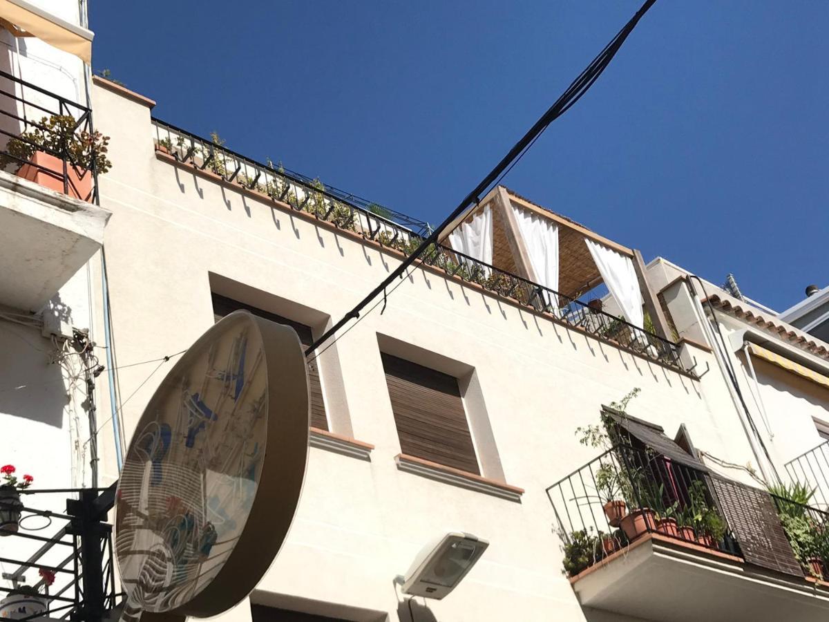 Sweet Atic Apartment Ситжес Екстериор снимка
