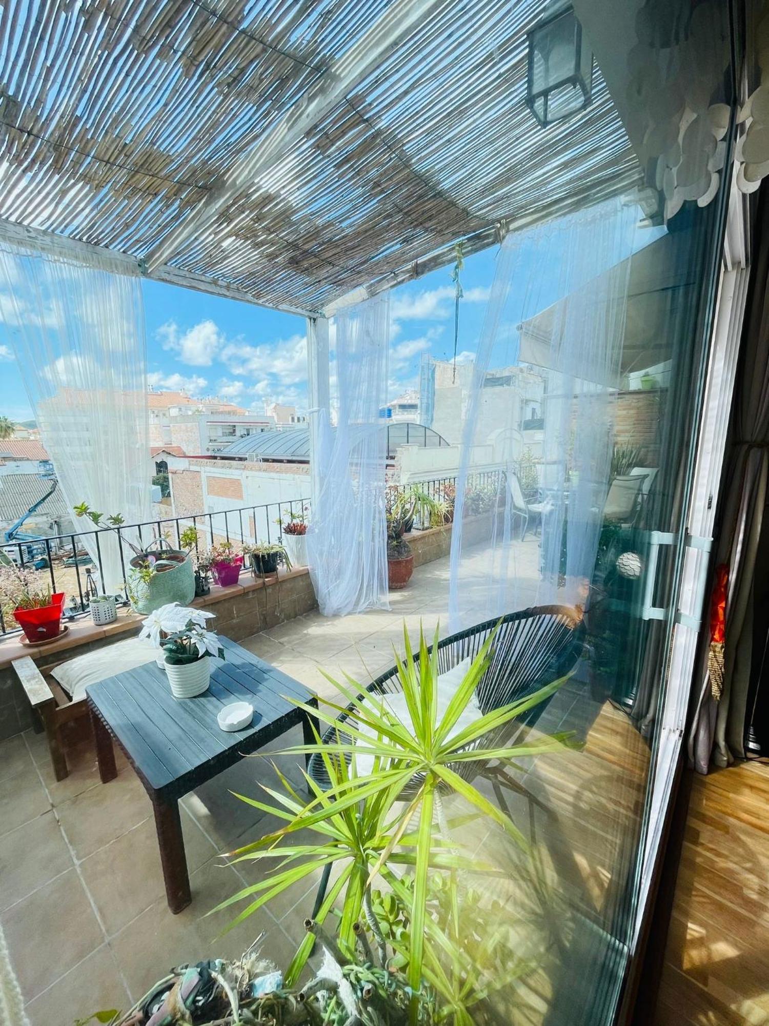 Sweet Atic Apartment Ситжес Екстериор снимка